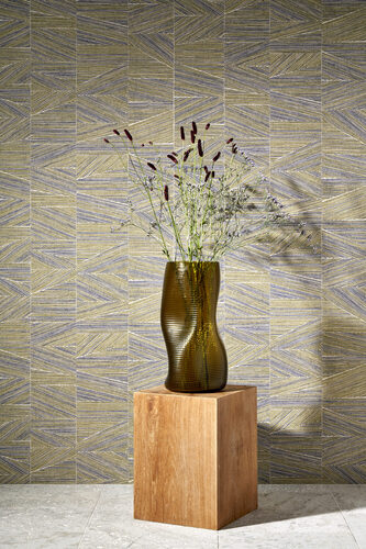 EssentialsTotem_Infinity_18932_Roomshot_Print_HR