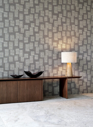 EssentialsTotem_EspartoAfricano_18942_Roomshot_Print_HR