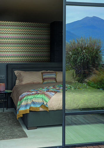 MissoniHomeWallcoverings04_Happy Zig Zag_10332_Roomshot